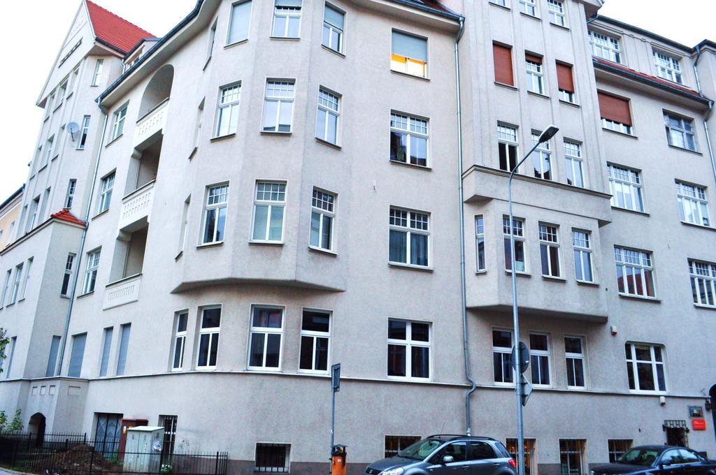 Happy House Hostel بوزنان المظهر الخارجي الصورة